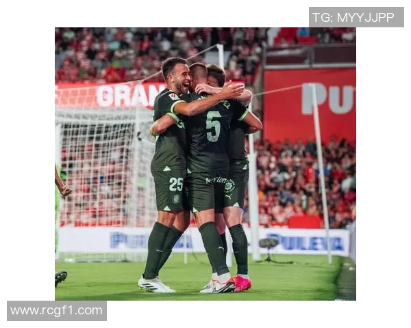 埃里克加西亚续约谈判未果巴黎俱乐部对其表现高度关注