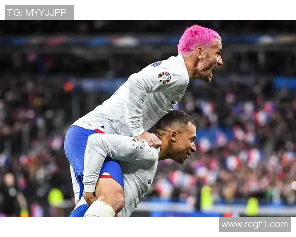 姆巴佩伤情加重带伤报到法国队黄潜之战脚踝扭伤影响状态