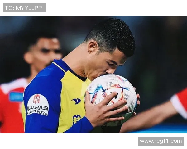 切费林盛赞C罗称其为历史最佳球员之一绝对名列前三位 切费林盛赞C罗称其为历史最佳球员之一绝对名列前三位