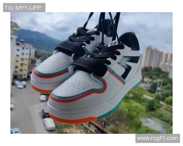 凯尔登约翰逊表现平平12分1板1助外线手感不佳三分球未能命中