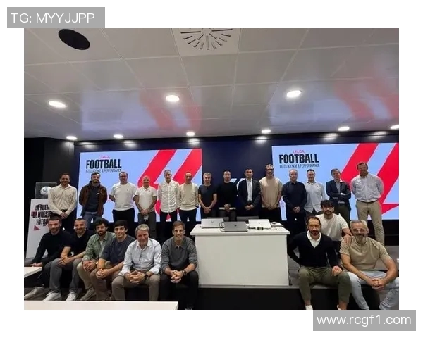 西甲联盟推出培训项目邀请多位赋闲教练参与包括前国安主帅塞蒂恩在内 西甲联盟推出培训项目邀请多位赋闲教练参与包括前国安主帅塞蒂恩在内