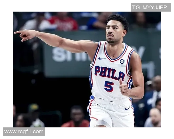 格莱姆斯重返76人签约一年870万资质报价引发关注