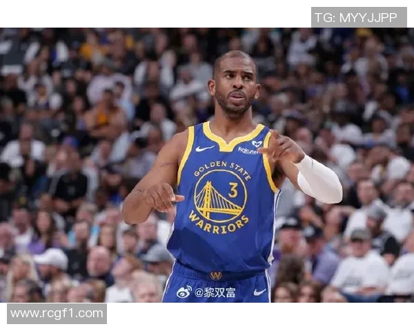 保罗谈球队训练营表现强调互信是成功的关键因素