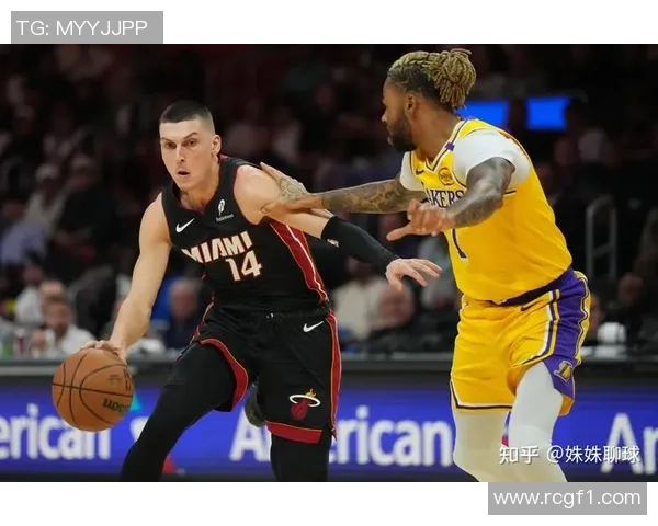 浓眉半场表现低迷仅得6分2板1助正负值全队最低引发关注