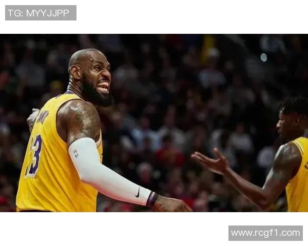 詹姆斯状态回暖需关注体能与比赛节奏的双重提升