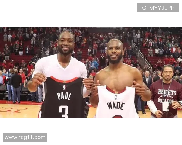 韦德携妻子畅游日本深情互动展现真爱无惧长时间相处考验