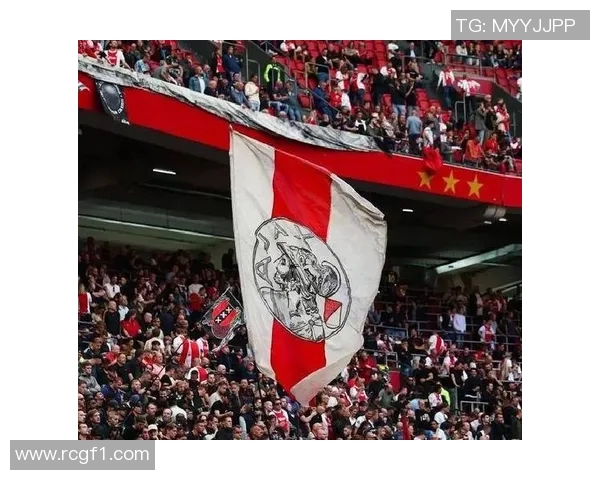 阿贾克斯惨遭欧冠洗礼三战全败仅进一球排名垫底