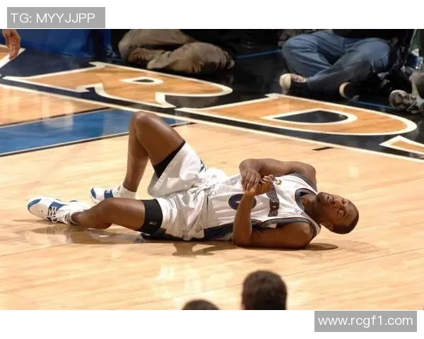 阿里纳斯谈03届选秀被高估认为前五之外同样有价值球员